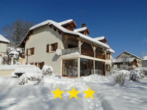 Gîte 1804 Montagnes du Jura avec Spa et Sauna classé 3 étoiles Foncine-Le-Haut